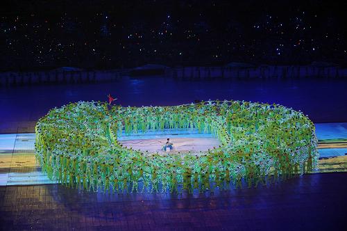 8月8日,第29届夏季奥林匹克运动会在国家体育场隆重开幕。这是开幕式上的表演。 新华社记者杨磊摄