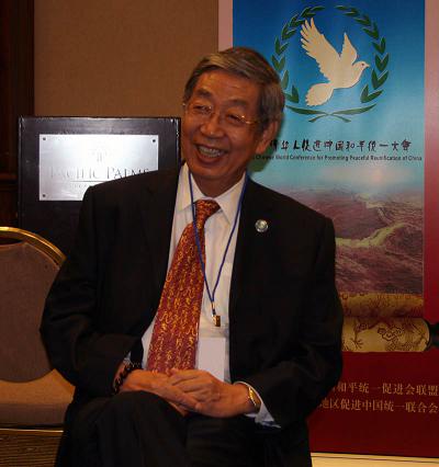 许嘉璐会后接受人民网记者采访