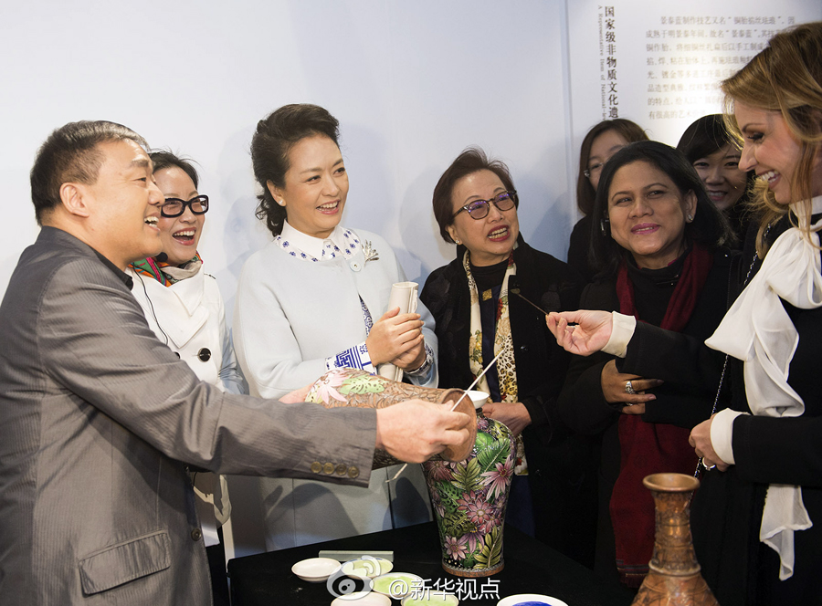 ������:�ܹ�ͬ��һ�������ѵõ�Ե��