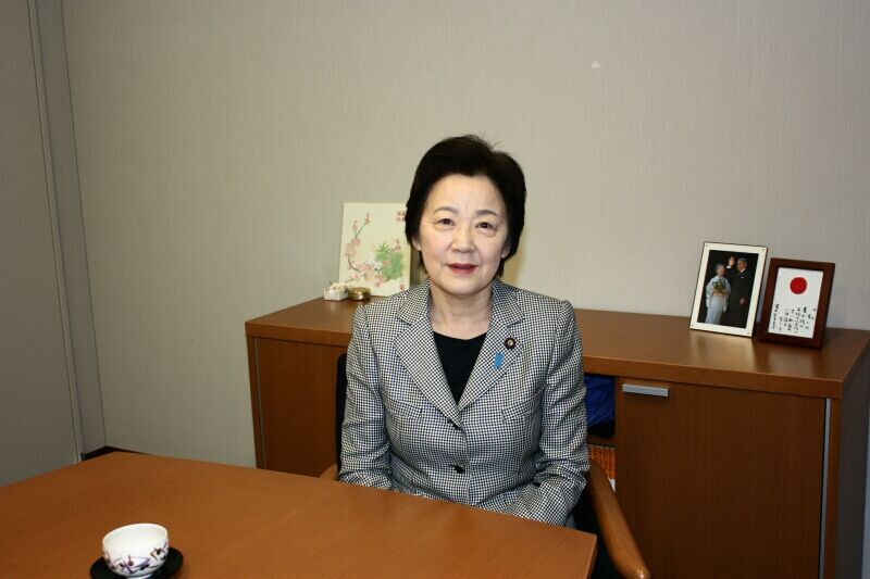 �ڶ��ΰ����ڸ���조��Ѫ�� Ů��������5��