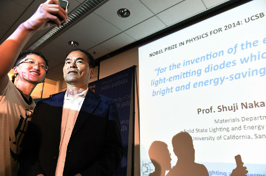 三名科学家凭蓝光LED获诺贝尔奖 全球15亿人受益 三名科学家凭蓝光LED获诺贝尔奖 全球15亿人受益