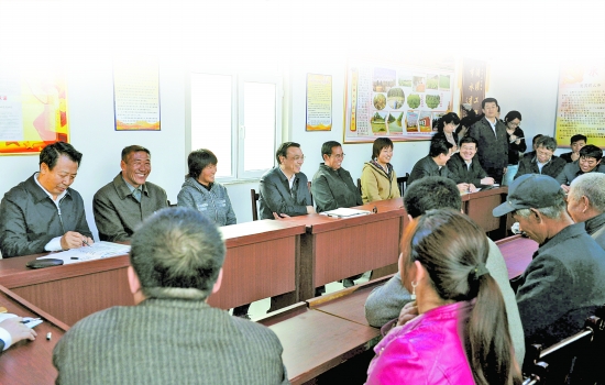 李克强给村民回信:6个问题制约中国农村发展 李克强给村民回信:6个问题制约中国农村发展