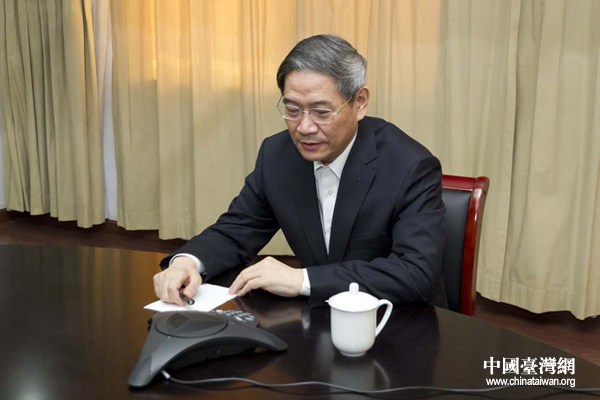 国台办主任张志军与陆委会主委夏立言30日上午9时首次通过两岸热线通话 国台办主任张志军与陆委会主委夏立言30日上午9时首次通过两岸热线通话