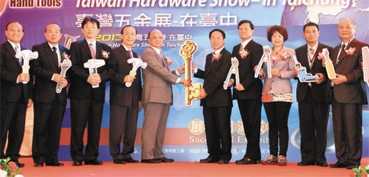 笃定参选?胡志强:台北人恐怕看不清楚台中