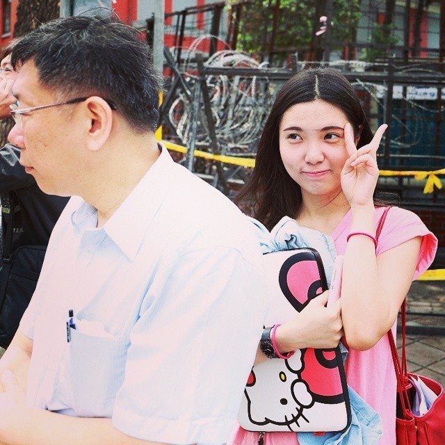 ��������������Ļ��Ҷ֥��