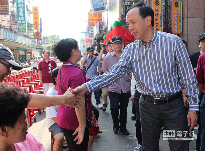 朱立伦年底选举若大赢35万票 问鼎2016机率高达58% 朱立伦年底选举若大赢35万票 问鼎2016机率高达58%