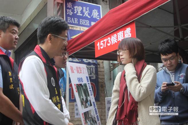 谢立功抢通勤族票 改善客运候车环境 谢立功抢通勤族票 改善客运候车环境