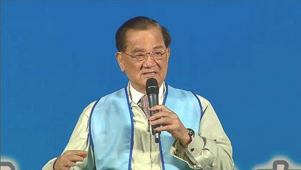 连战怒批柯文哲是“青山文哲”,是日本时代“皇民化”之下的“官三代”,当“孙子官”都不配 连战怒批柯文哲是“青山文哲”,是日本时代“皇民化”之下的“官三代”,当“孙子官”都不配