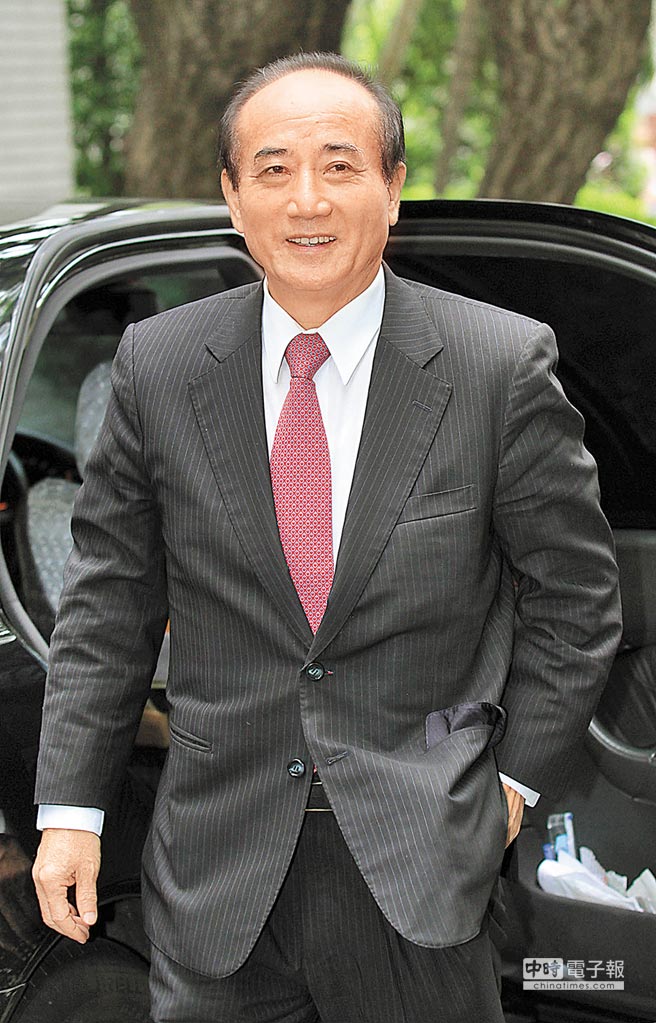 台湾“立法院长”王金平表示,朱立伦的前途无量;而“胜立连线”过关将是台湾的胜利 台湾“立法院长”王金平表示,朱立伦的前途无量;而“胜立连线”过关将是台湾的胜利