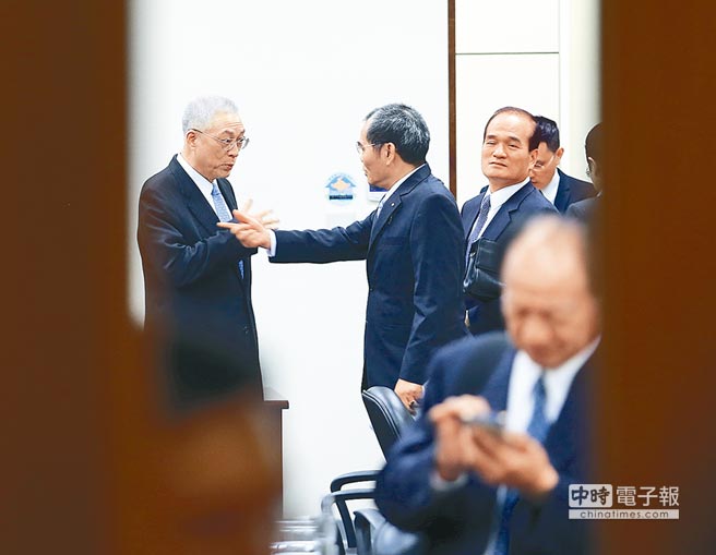 国民党30“立委”发动联署 拱朱立伦选党主席 国民党30“立委”发动联署 拱朱立伦选党主席