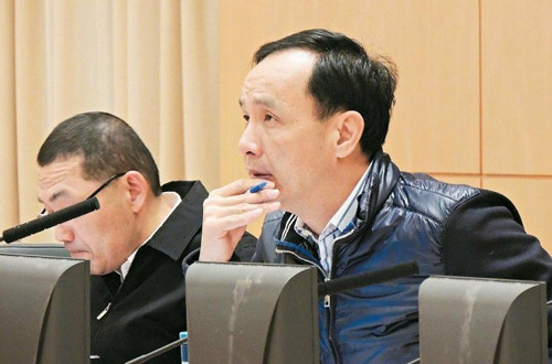 风头被柯文哲抢尽朱立伦团队绷紧神经寻主动权