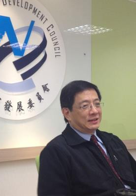 台媒称管中闵请辞“国发会”未否认(图)