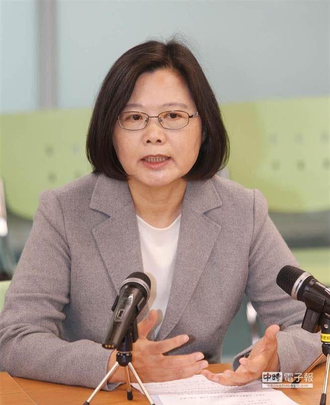 宋楚瑜提醒蔡英文:别碰“台独”敏感神经 宋楚瑜提醒蔡英文:别碰“台独”敏感神经