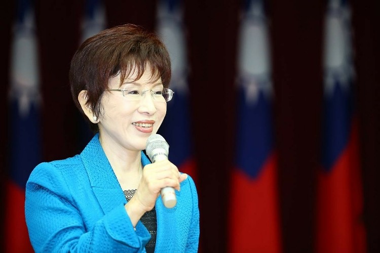 拱朱“蓝委”转向挺洪秀柱 盼国民党“挺住” 拱朱“蓝委”转向挺洪秀柱 盼国民党“挺住”