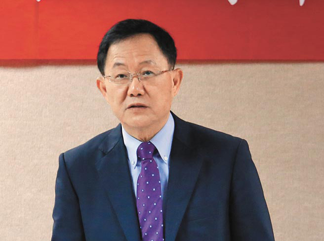 “蓝委”丁守中表态挺洪秀柱:敢出战就是“大咖 ” “蓝委”丁守中表态挺洪秀柱:敢出战就是“大咖 ”