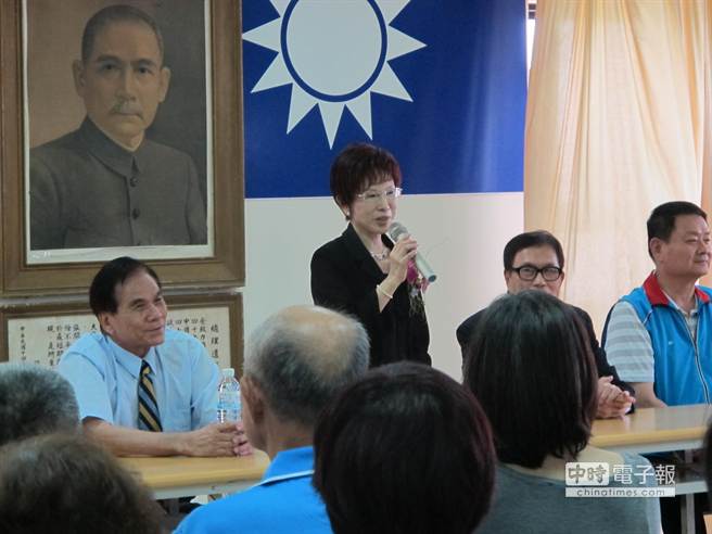 洪秀柱回应中常委炮轰:疏于沟通是我的错 身段柔软 洪秀柱回应中常委炮轰:疏于沟通是我的错 身段柔软