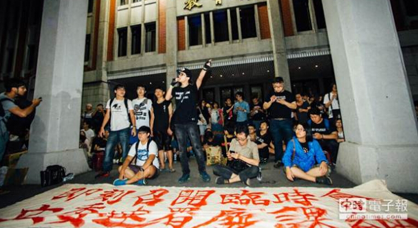 Ϊѡٷθ θ΢ټ˺Ӣģ˺Ӱ