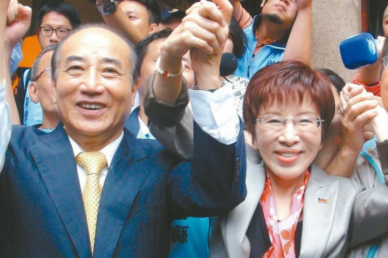 洪秀柱出关王金平秀报纸头版强调支持