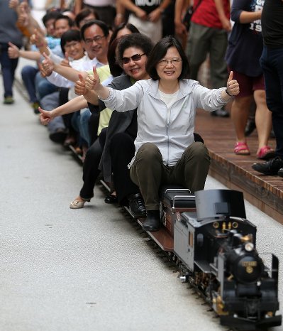 民进党内第二把交椅?陈菊:不任党主席或“阁揆”