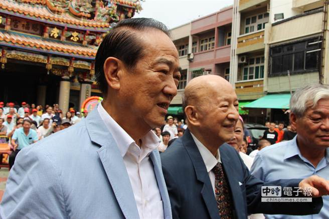 台媒分析宋楚瑜民调开高走低:政策质量不如人(图) 台媒分析宋楚瑜民调开高走低:政策质量不如人(图)