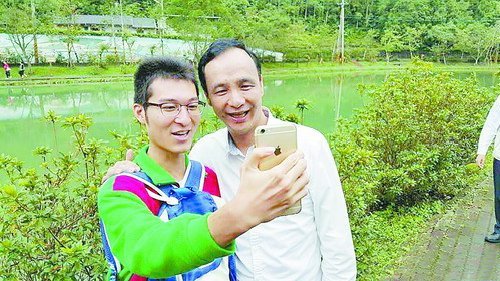 ����������������¹���:һϯ����ί�����˵�