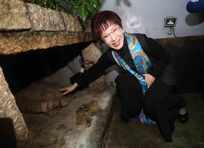 ������������һ���Ӱ�:�������ǲ���ѡ�½쵳��ϯ