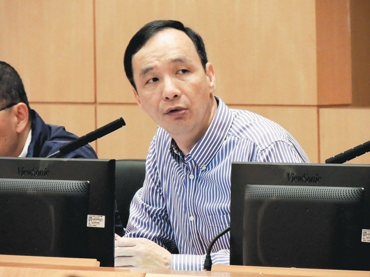 朱立伦3度公开与蔡英文团队唱反调 朱立伦3度公开与蔡英文团队唱反调