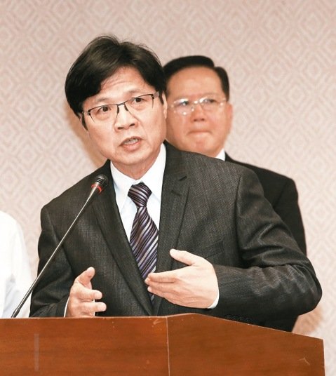 台官员抱怨在“立院”时间长 台媒:怕热就别进厨房 台官员抱怨在“立院”时间长 台媒:怕热就别进厨房