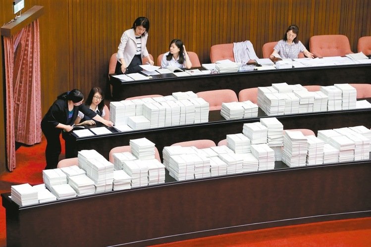 ̨"Ժ"ʱݻ ""Ψһ"ҵ"