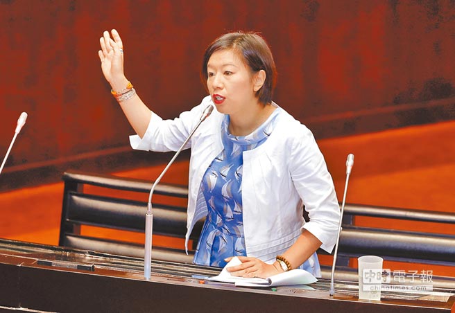 �������������޷����̨Ů�Է������� ����18���ܼ�