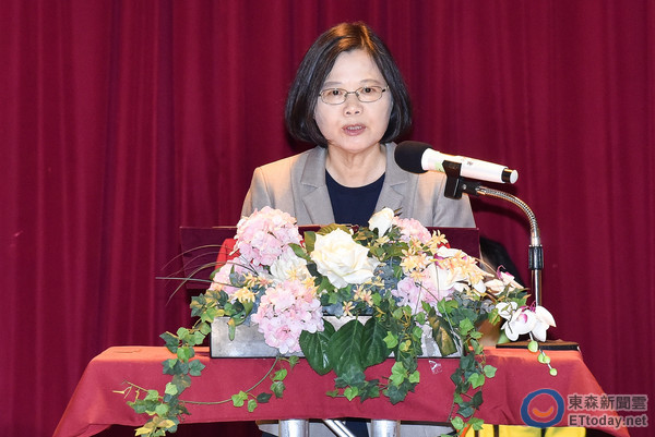 蔡当局急解禁核灾食品 邱毅:蔡英文是地狱来的女人 蔡当局急解禁核灾食品 邱毅:蔡英文是地狱来的女人