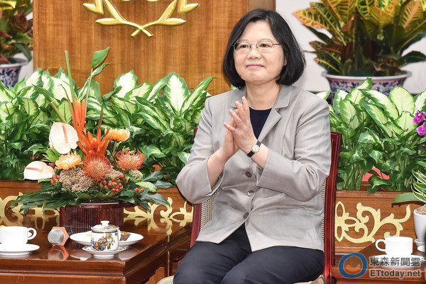 񵳣ӢųɲӢִܵĵ汳