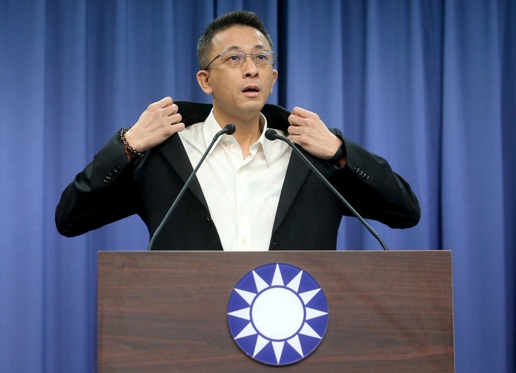 ��������������ϯѡ�ٲ�������ͷ��Ա����