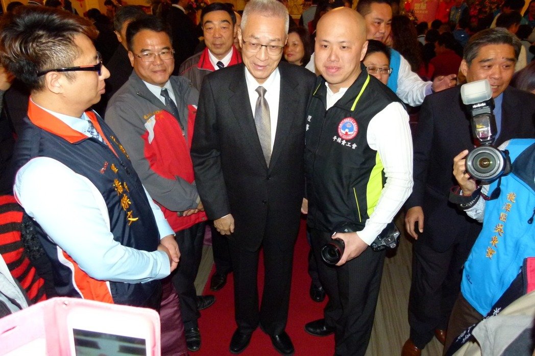 赢定了?吴敦义呼吁所有党主席参选人尊重选举结果 赢定了?吴敦义呼吁所有党主席参选人尊重选举结果