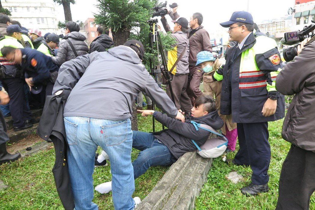 ̨𽯽ʯͭ Ź򾯲ȴˡ