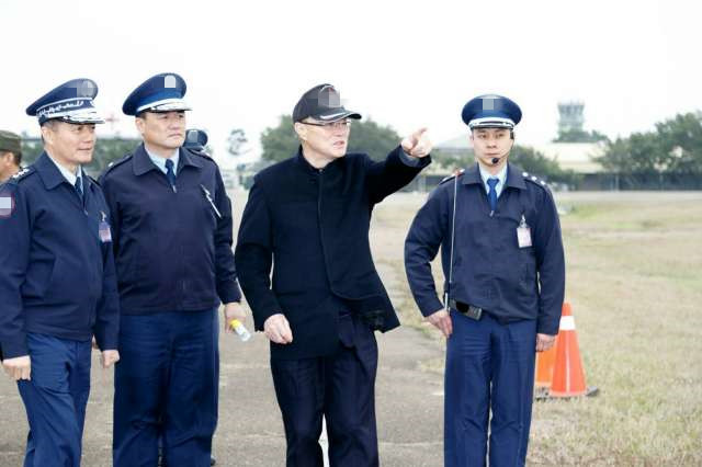 台"国防部"悬赏50万抓台军毒贩 国民党批懒惰做法 台"国防部"悬赏50万抓台军毒贩 国民党批懒惰做法