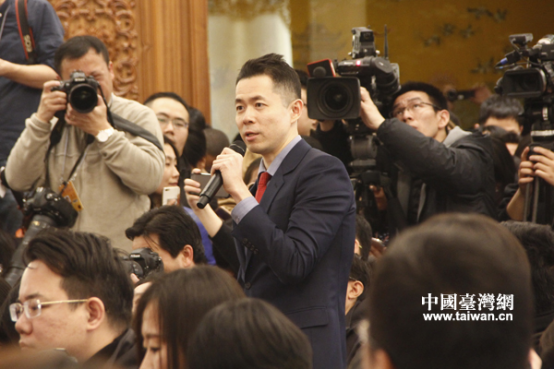 十二届全国人大五次会议新闻发布会举行 十二届全国人大五次会议新闻发布会举行