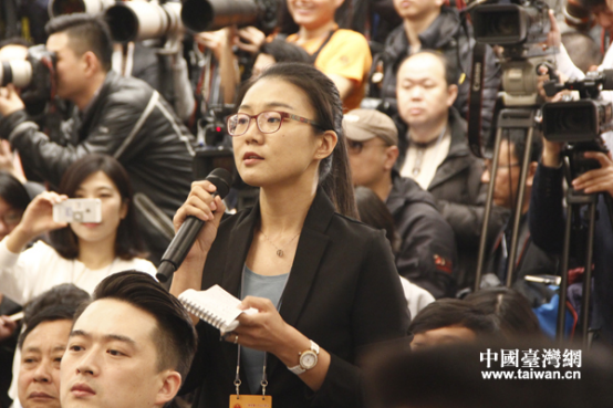 十二届全国人大五次会议新闻发布会举行 十二届全国人大五次会议新闻发布会举行