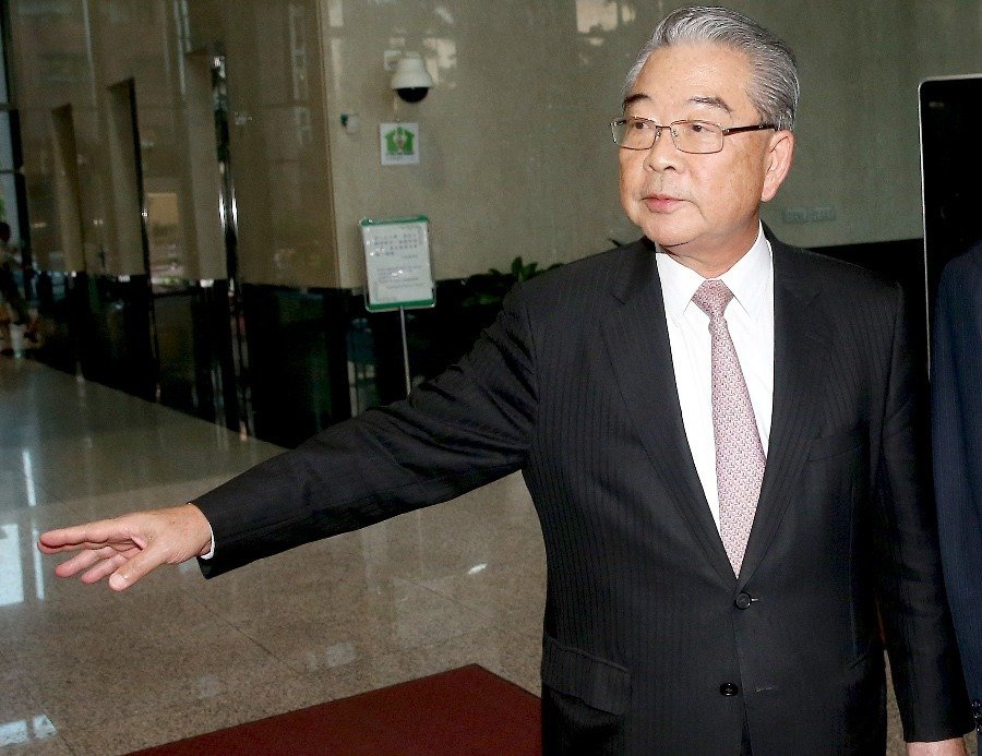 台当局劳动行规致企业劳工社会三输 遭资方猛烈炮轰 台当局劳动行规致企业劳工社会三输 遭资方猛烈炮轰