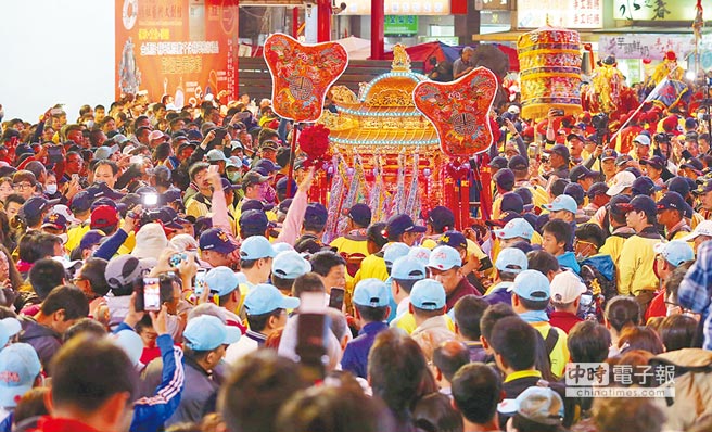 台湾民众赴大陆拜妈祖会被“统战”?台媒:笑话! 台湾民众赴大陆拜妈祖会被“统战”?台媒:笑话!
