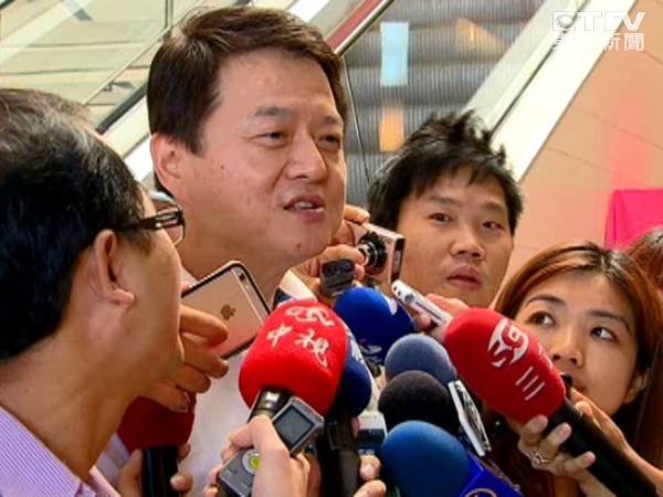 2018县市长选举民调:侯友宜打败绿营守住新北"蓝天" 2018县市长选举民调:侯友宜打败绿营守住新北"蓝天"