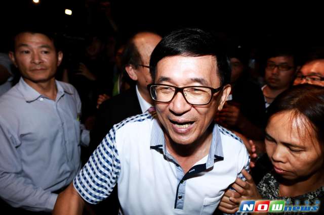 ̨�������ڷ��������ˮ�� ��������ǳ�������ը��