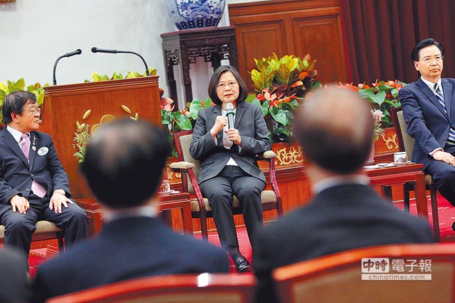 ��Ӣ���Գ�����Ŭ���� ������������������Ǹ�