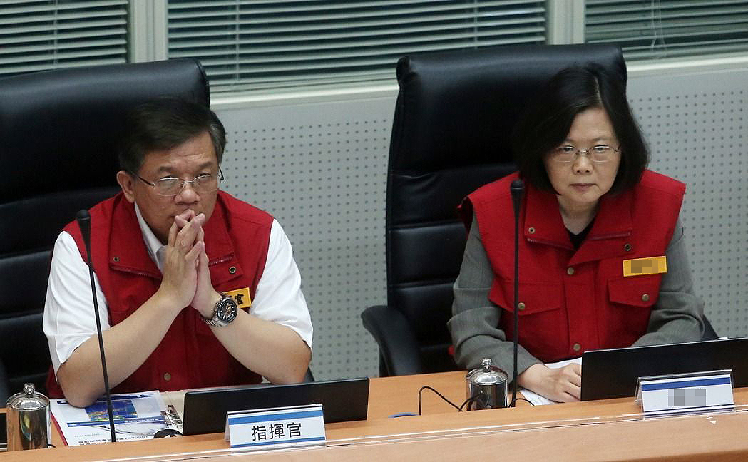 ��ǿ÷���Ϯ̨�� ��Ӣ�ġ�������β��������