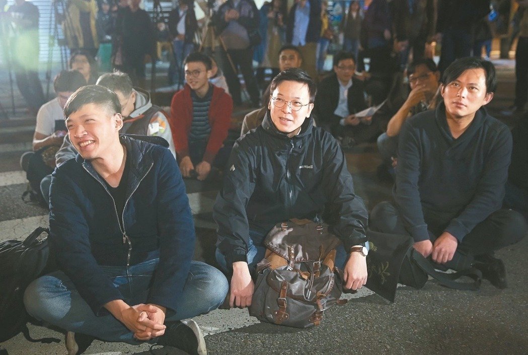 蔡英文不及学运头目?林飞帆婚宴维安300人超蔡英文 蔡英文不及学运头目?林飞帆婚宴维安300人超蔡英文