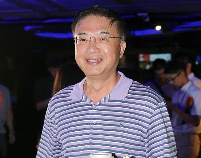 台名嘴扬言3个月内造原子弹被呛:选深绿县市试爆? 台名嘴扬言3个月内造原子弹被呛:选深绿县市试爆?