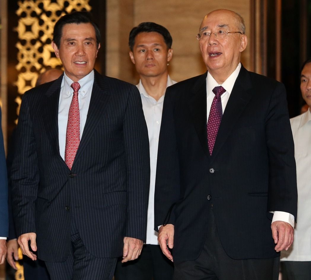 国民党六位主席齐聚首出席餐会并为吴伯雄庆生 国民党六位主席齐聚首出席餐会并为吴伯雄庆生