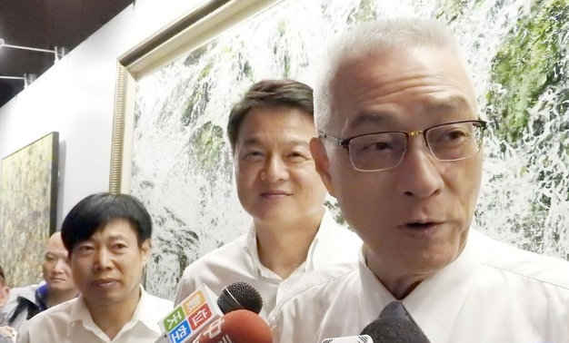 吴敦义整合宋楚瑜? 亲民党冷回:现在谈是吃豆腐 吴敦义整合宋楚瑜? 亲民党冷回:现在谈是吃豆腐