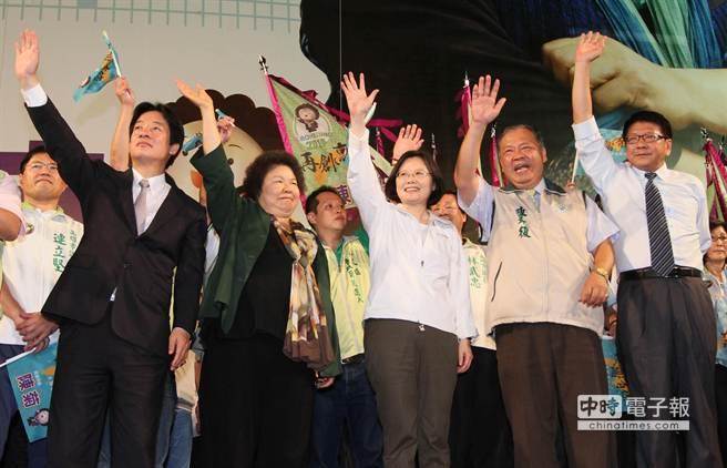 台作家断言:蔡英文连任不可能成功已是铁的事实 台作家断言:蔡英文连任不可能成功已是铁的事实