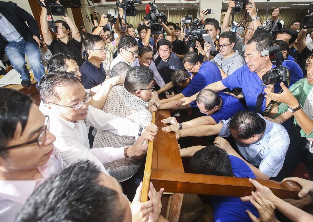 台“五院”满意度大调查 民众最不满意“立法院” 台“五院”满意度大调查 民众最不满意“立法院”